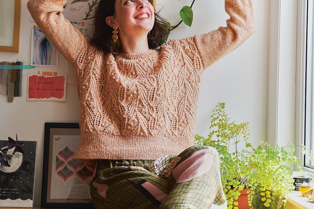 Atlantica Sweater | zartes Muster aus Einband von Lopi Island