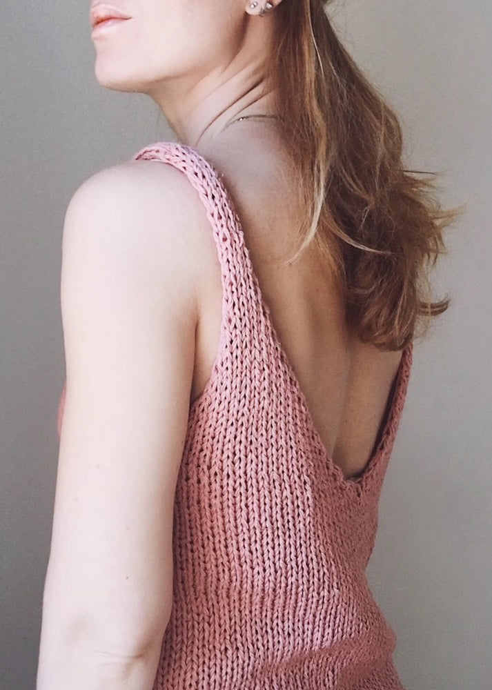 Camisole No. 1 | mit verführerischem Rücken aus Pure Silk von Knitting for Olive
