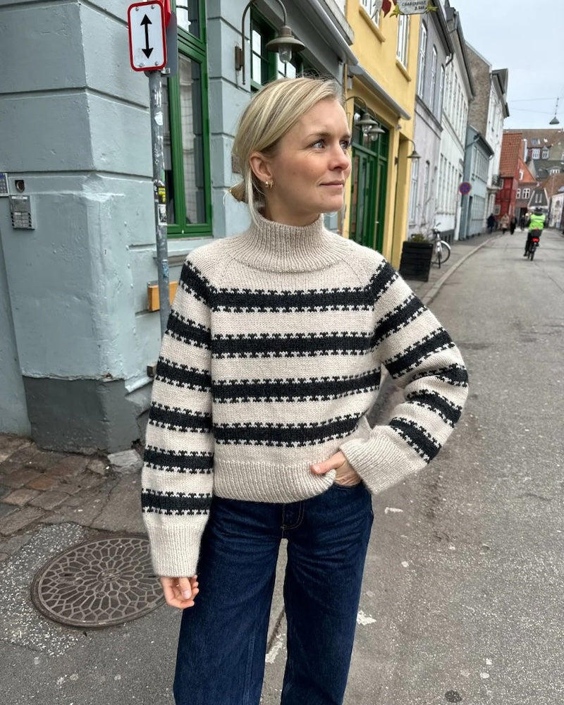 Key Sweater | stylishly interlocking stripes made of Peer Gynt and Alpakka Folgetrad by Sandnes Garn