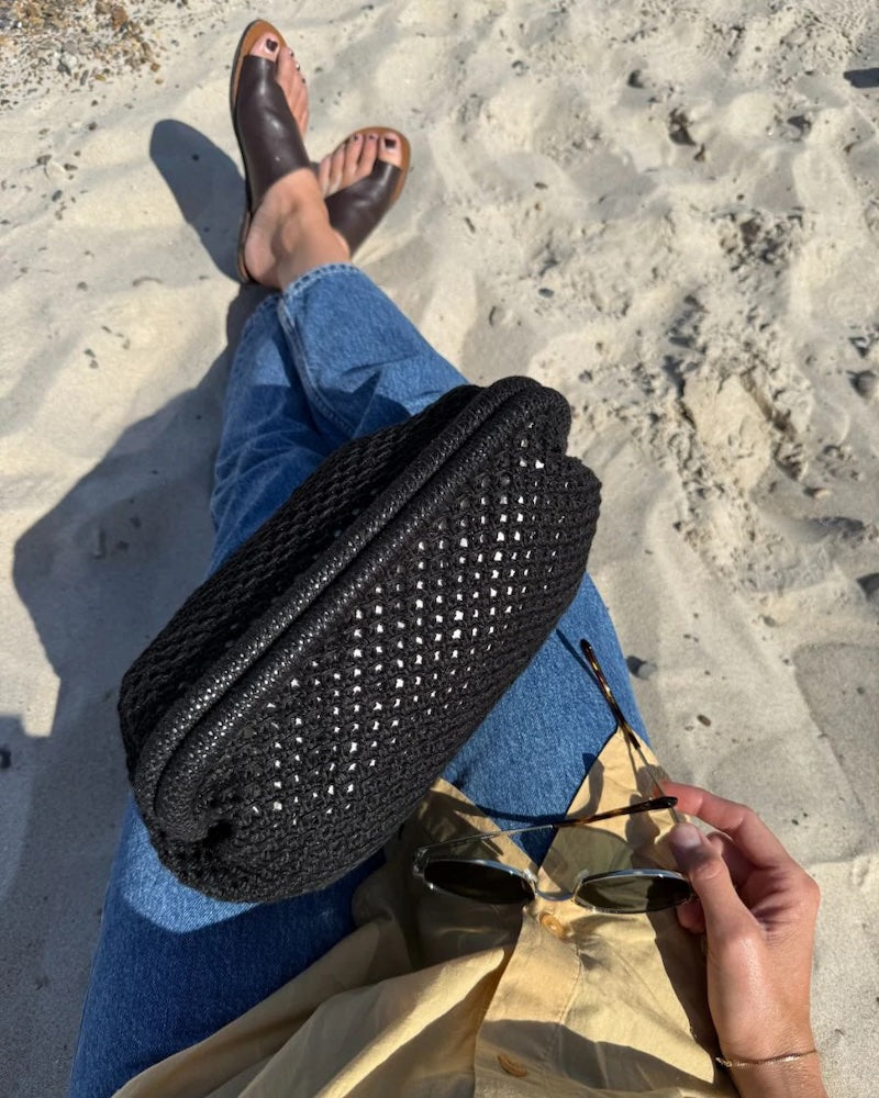 Juno Clutch - Linen | made from Crealino by Lang Yarns