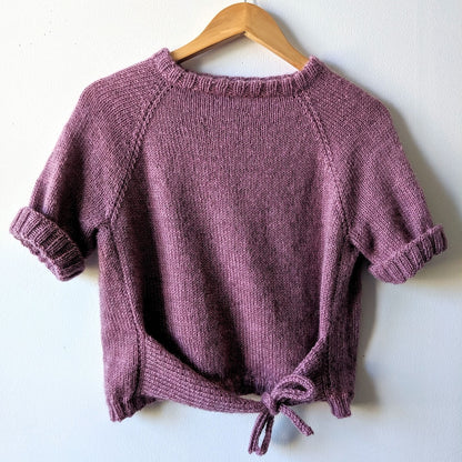 Closca Shirt | with bow detail made of Fleece Bluefaced Leicester DK from West Yorkshire Spinners