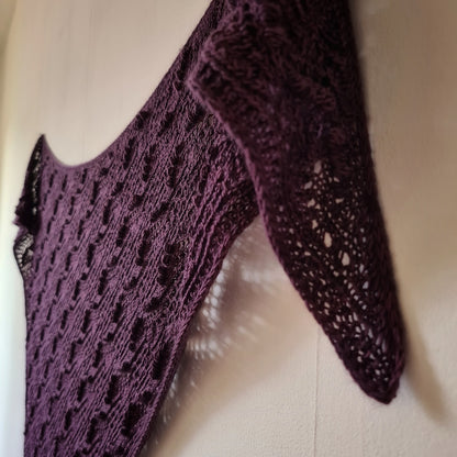 Telesto Shawl | delicate shawl made from Pinta by Pascuali