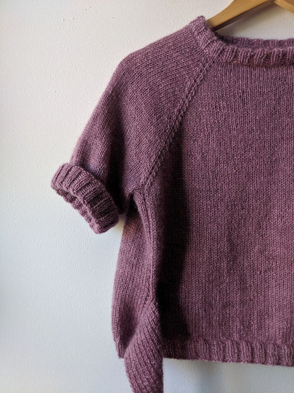 Closca Shirt | with bow detail made of Fleece Bluefaced Leicester DK from West Yorkshire Spinners