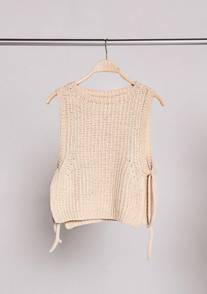 Top Summer Vest | Delicate and casual with Mandarin Petit by Sandnes Garn
