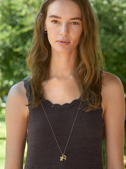 Roselyn Top | delicate wave edges made from Tynn Line by Sandnes Garn