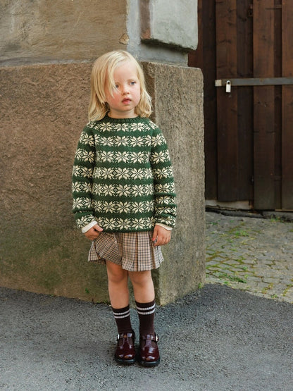 Alvar Kids | iconic star pattern made from soft Sandnes Garn alpaca wool