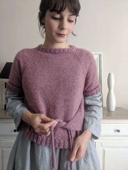 Closca Shirt | with bow detail made of Fleece Bluefaced Leicester DK from West Yorkshire Spinners