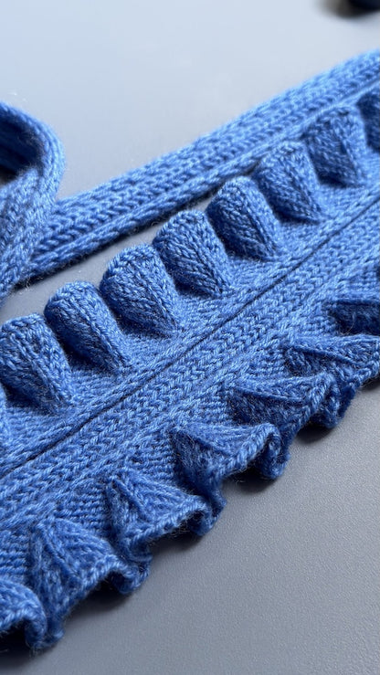 Elisabeth Mini Scarf | with a free pattern made from Classic Cashmere by Cardiff