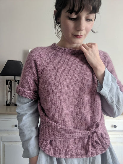 Closca Shirt | with bow detail made of Fleece Bluefaced Leicester DK from West Yorkshire Spinners