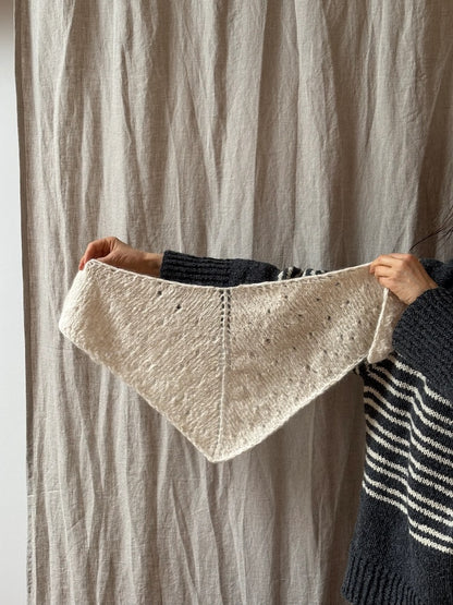 Beach Day Shawl | fluffy light summer shawl from Le Coton & Alpaca by Biches & Bûches