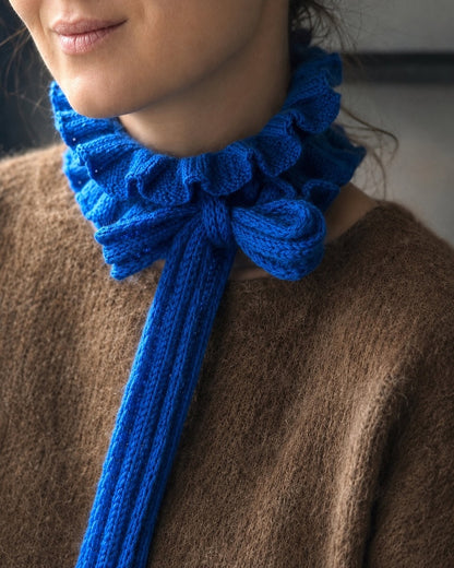 Elisabeth Mini Scarf | with a free pattern made from Classic Cashmere by Cardiff