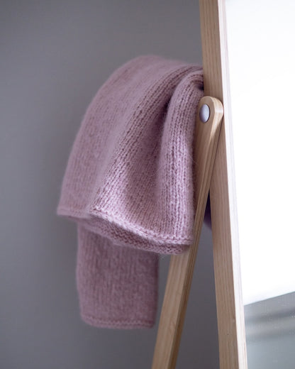 Slow Morning Sweater | afslappet basic pullover i Halaus fra Novita