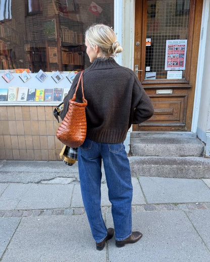 Hannah Jacket | Basic Jacke aus Atlas von Sandnes Garn