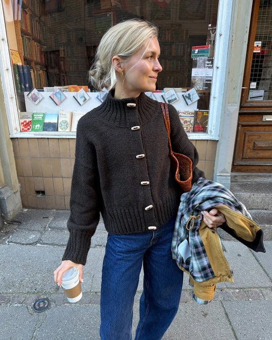 Hannah Jacket | Basic satin jacket by Sandnes Garn
