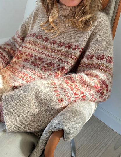 Harriet Sweater | fantastique motif floral tricoté en Tynn Peer Gynt et Tynn Silk Mohair
