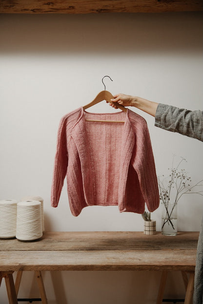 Cardigan No. 11 | Streifenjacke zum Wenden aus Le Petit Lambswool von Biches & Bûches