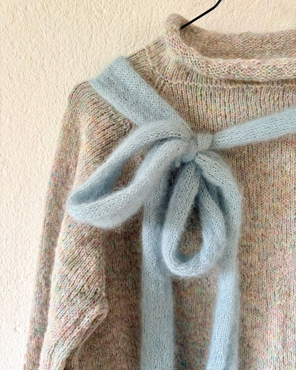 The Bow Sweater | Trui met strik van Le Petit Lambswool en Le Petit Silk & Mohair van Biches & Bûches