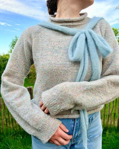 The Bow Sweater | Trui met strik van Le Petit Lambswool en Le Petit Silk & Mohair van Biches & Bûches