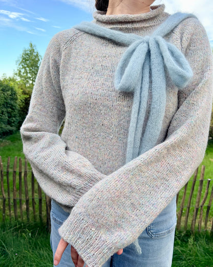 The Bow Sweater | Trui met strik van Le Petit Lambswool en Le Petit Silk & Mohair van Biches & Bûches