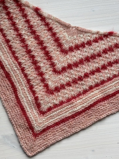 Isla Shawl Winter Edition | delicately fluffy made from Le Petit Lambswool and Le Petit Silk & Mohair by Biches & Bûches