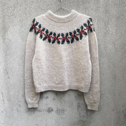 Knitting for Olive Holly Sweater auf Drahtbügel