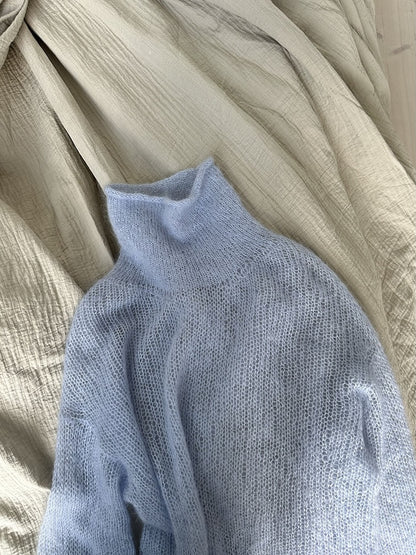 Light Loop High Neck | kevyt ja rento, valmistettu Le Petit Silk & Mohair -langasta, Biches & Bûches