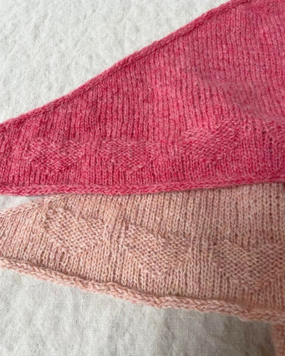 Lille Hjerte Shawl | delicate little hearts from Le Petit Lambswool by Biches & Bûches