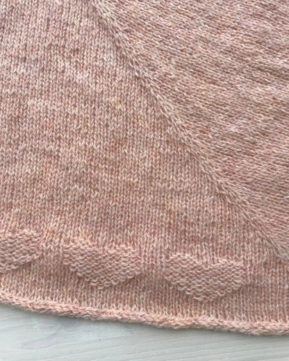 Lille Hjerte Shawl | delicate little hearts from Le Petit Lambswool by Biches & Bûches