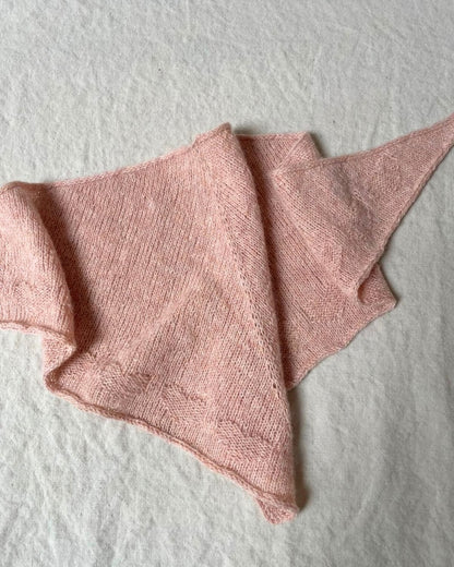 Lille Hjerte Shawl | delicate little hearts from Le Petit Lambswool by Biches & Bûches