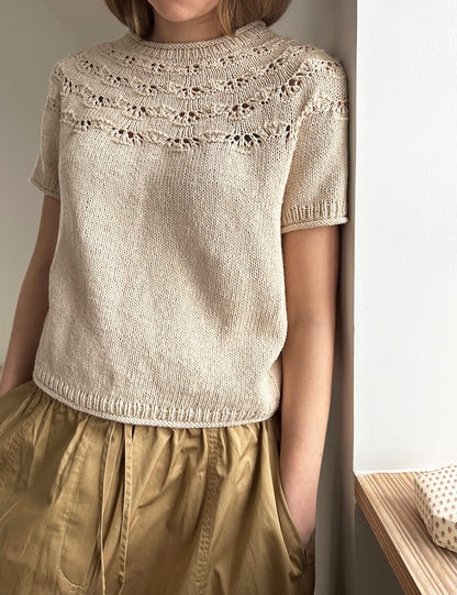 Noomi Tee | delicate shell pattern made from Line by Sandnes Garn