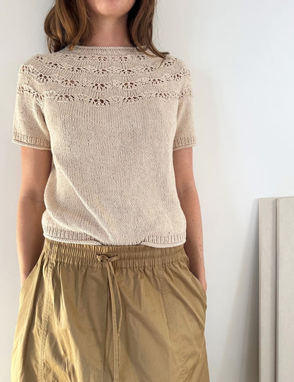Noomi Tee | delicate shell pattern made from Line by Sandnes Garn