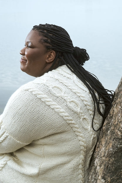 Juurilla cable-knit sweater | classically beautiful, made with 7 Brothers by Novita