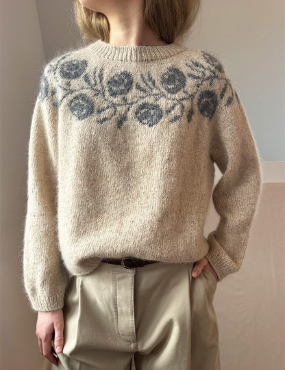 Rosie Yoke Blouse | ikonisches Muster aus Sunday und Tynn Silk Mohair von Sandnes Garn