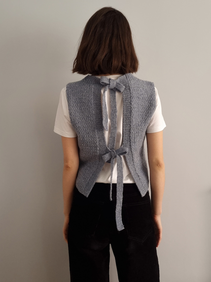 Terra Vest | beautiful bows from Le Petit Lambswool by Biches & Bûches