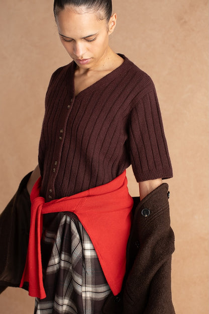 Mona Tee | flatterende i Tynd fra Woolfolk
