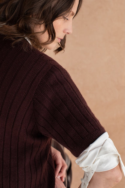 Mona Tee | flatterende i Tynd fra Woolfolk