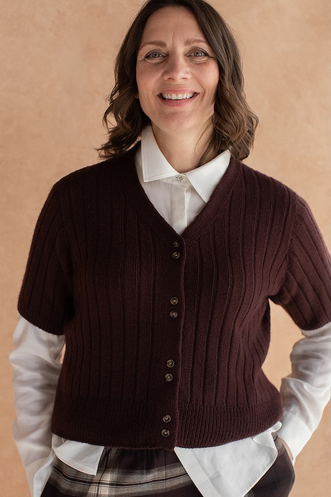 Mona Tee | flatterende i Tynd fra Woolfolk