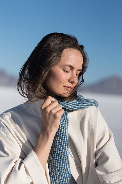 Wendover Scarf | zarte Streifen aus Far von Woolfolk
