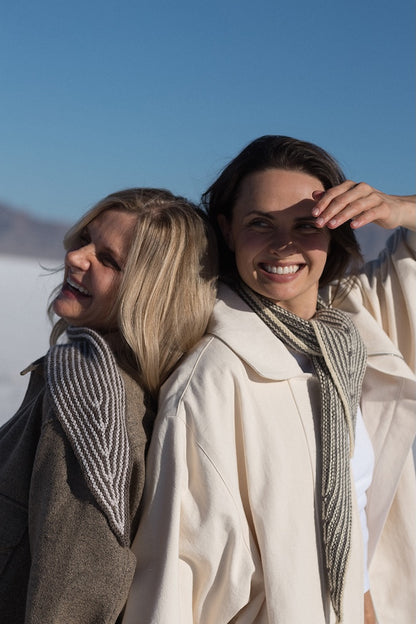 Wendover Scarf | zarte Streifen aus Far von Woolfolk