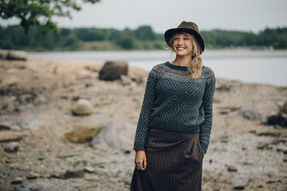 Junction Sweater | romantisk norsk sweater i Le Petit Lambswool fra Biches & Bûches