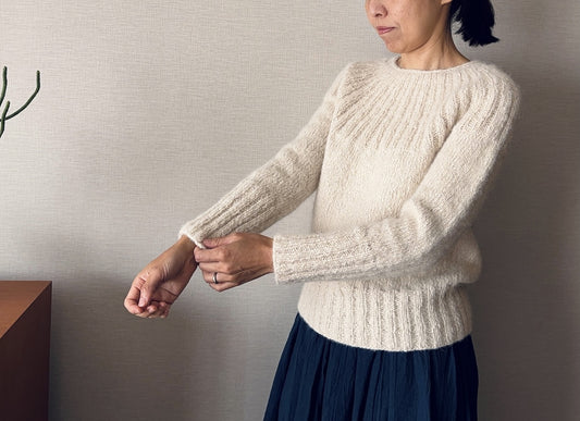 Yukiho Sweater | delicate and simple, made from Le Coton & Alpaca by Biches & Bûches