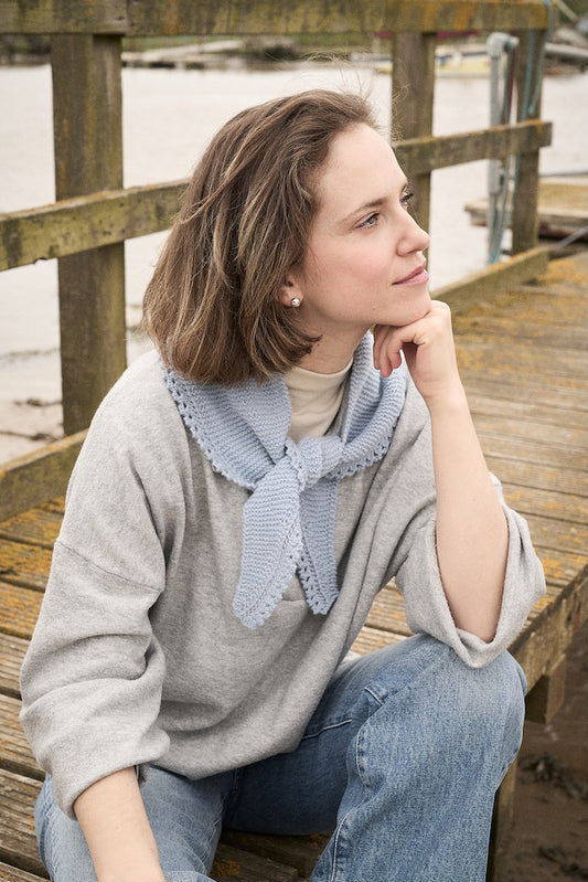 Mosse Mini Scarf | erittäin helppo minihuivi BC Garnin Alva Cashmere Revive -langasta