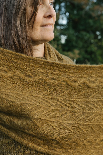 Havu Shawl | florales Muster aus Le Gros Silk & Mohair von Biches & Bûches