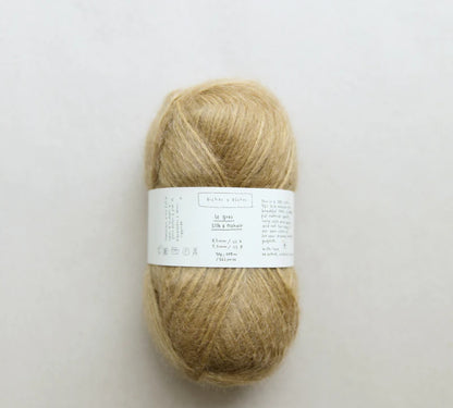 Biches & Bûches Le Gros Silk & Mohair Farbe dark beige