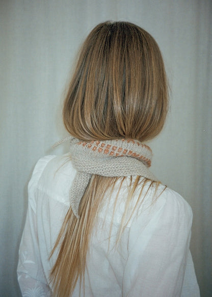 Seaside Shawl | burvīga šalle no Le Lambswool un Le Gros Silk & Mohair dzijas, ko ražo Biches & Bûches