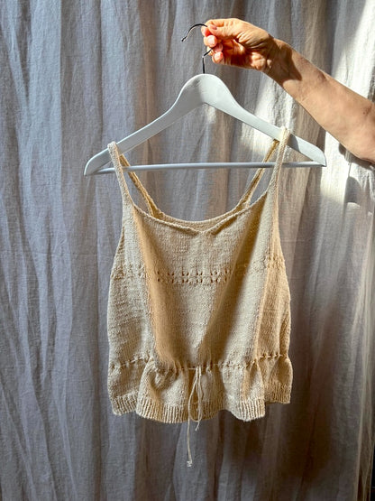 Seaside Summer Top | afslappet rynket top i Le Petit økologisk bomuld fra Biches & Bûches