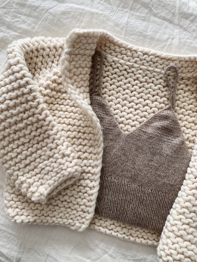 Caidree DK Sugar Boo Bralette mit Classic Cashmere von Cardiff 5