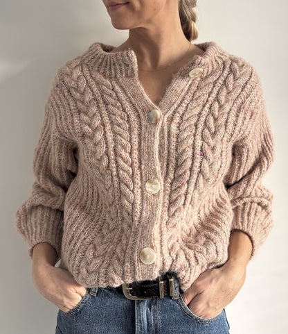 Rosebud Cardigan | fluffig weiches Patentmuster aus My Joy und Kid Seta von Gepard Garn