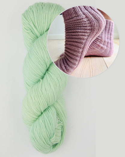 Curly Socks | super easy with Terra from Symfonie Yarns
