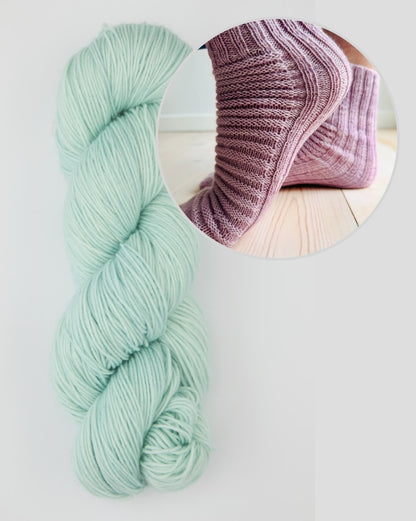 Curly Socks | super easy with Terra from Symfonie Yarns